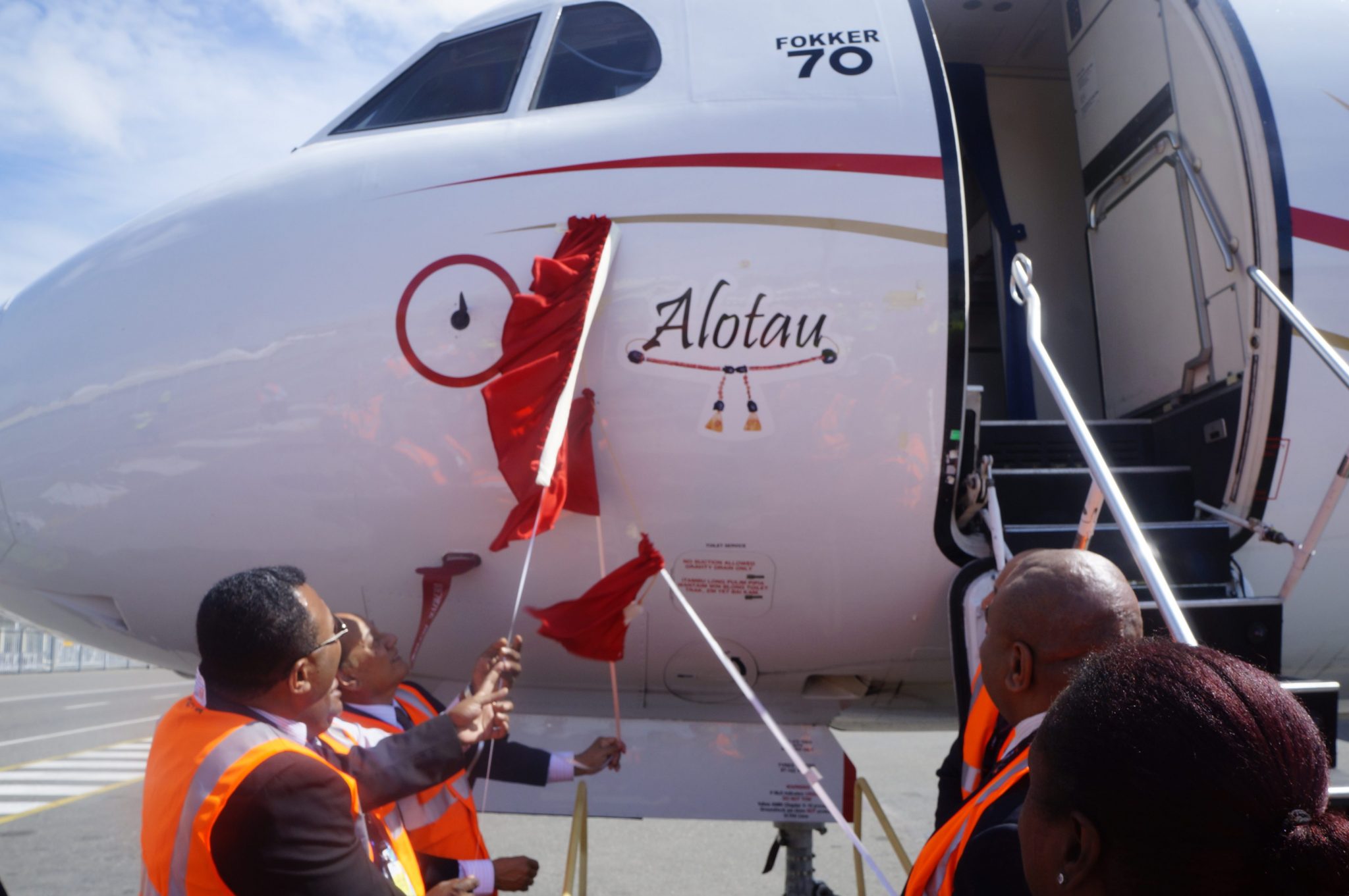 Naming of the third Fokker 70 aircraft ?Alotau?